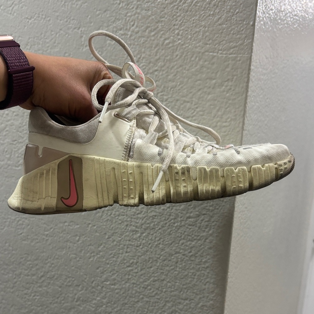 Nike metcon Cream and Pink Athletic Shoes